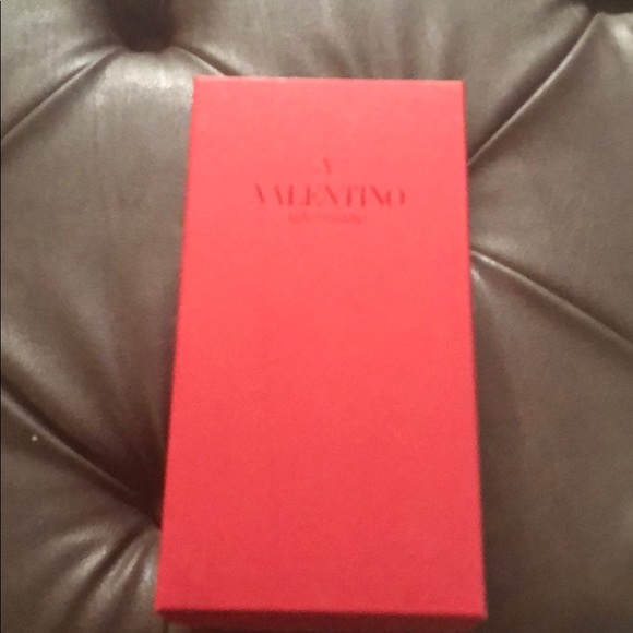 Valentino slides - Picture 4 of 4